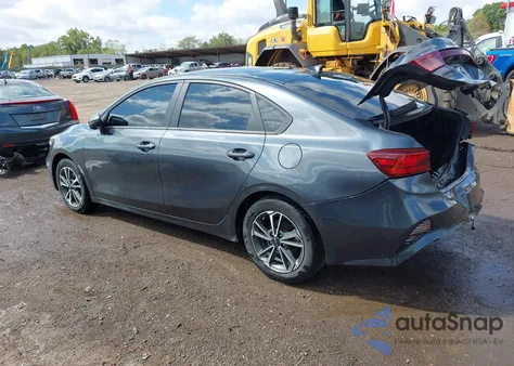 2022 Kia Forte Lxs z USA, uszkodzony, nr VIN 3KPF24AD3NE445196